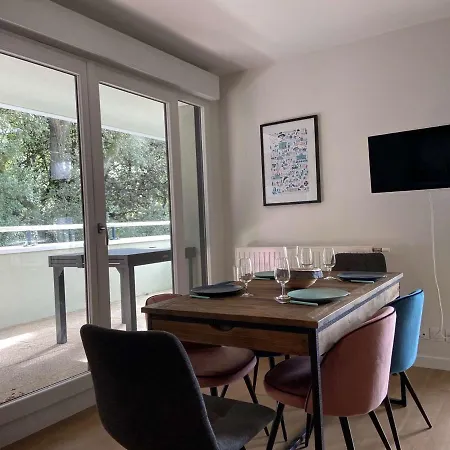 Διαμέρισμα Beau T3 A Les Pins Avec Terrasse, Garage Et Proche Commerces - Fr-1-245-175 *