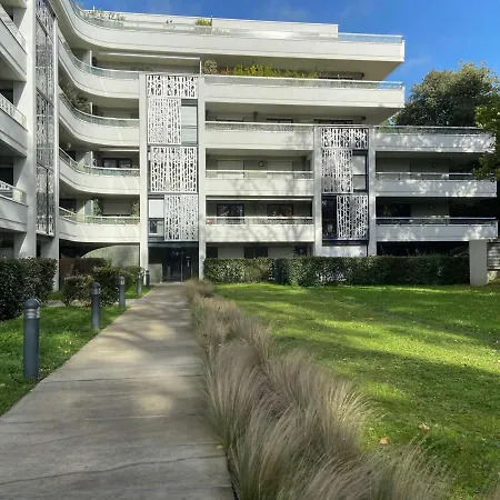 Διαμέρισμα Beau T3 A Les Pins Avec Terrasse, Garage Et Proche Commerces - Fr-1-245-175
